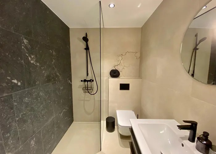 Elegance - Centre Free Parking Apartment Tallinn